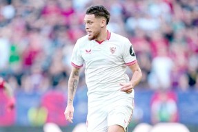 开云体育下载包含清晨体能课后，塞维利亚更衣室发声备战欧联，更衣室稳定，资深球员宣示担当的词条